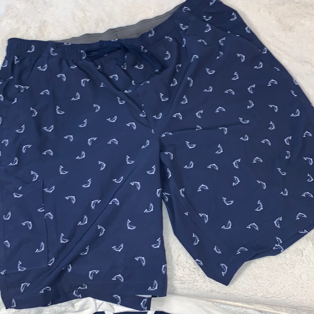 Large Field & Stream Fish zippered pocket swim shorts